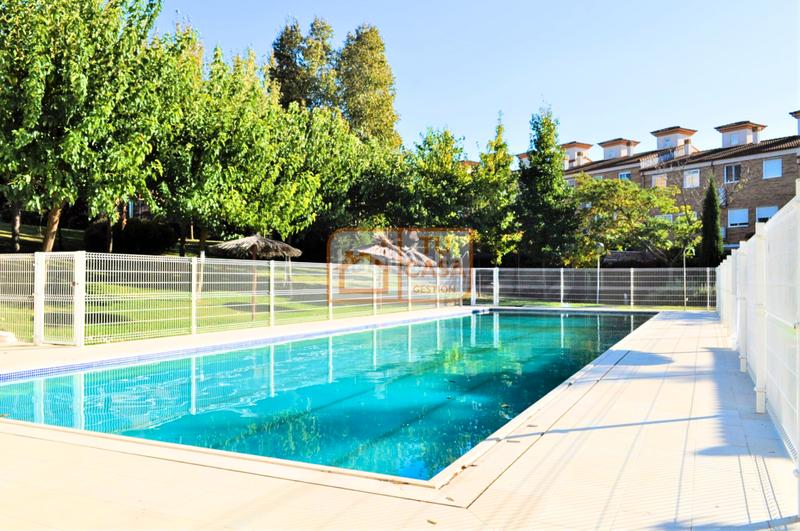 Foto 83953782-3f04-4404-8603-cddd681f2b41. Semi detached house with heating parking pool in Ruta de la Plata Cáceres