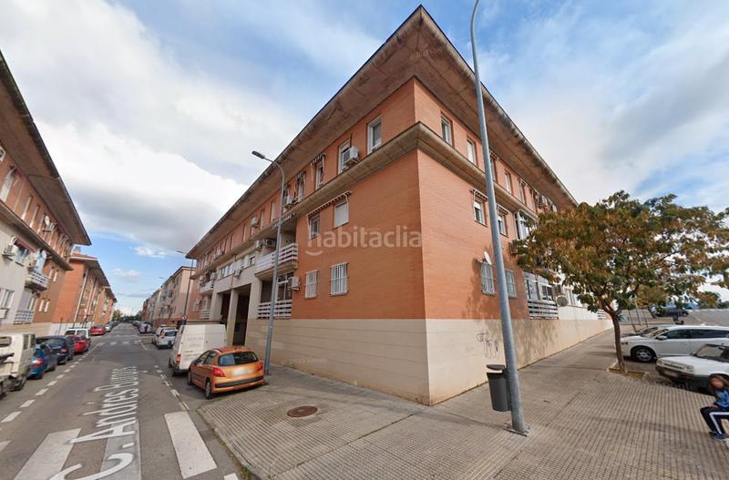 Foto e0897f56-09ea-4c78-980e-822176398852. Pis amb aparcament a Montesol - Mejostilla Cáceres
