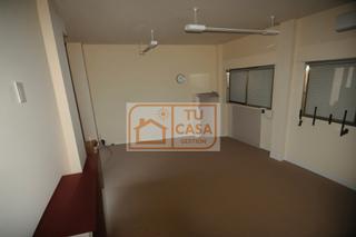 Piso  Avenida rodríguez de ledesma. Venta de oficina comercial en el centro de la ciudad de cáceres