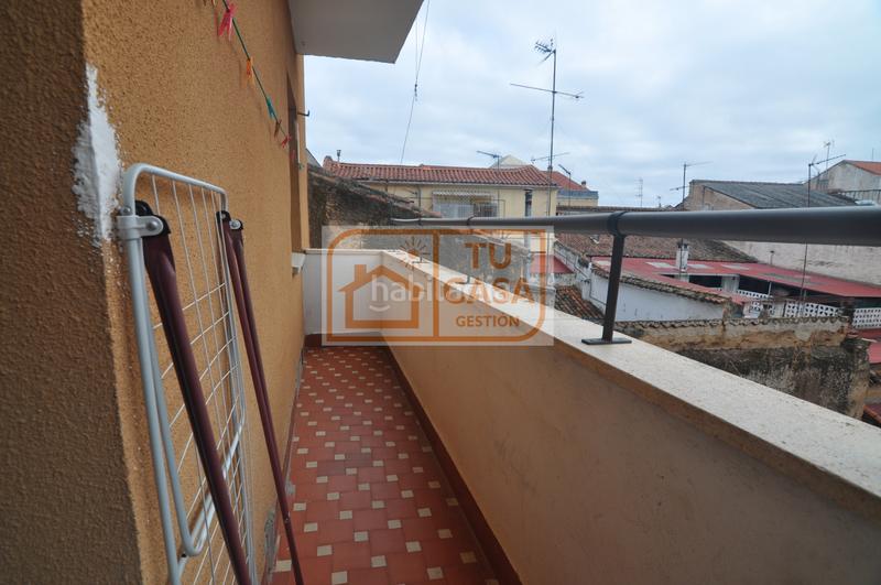 Foto 0c545422-225a-4b86-a90b-e7d2b005e3bb. Alquiler piso alquiler de piso de 4 dormitorios en el centro . en Cáceres