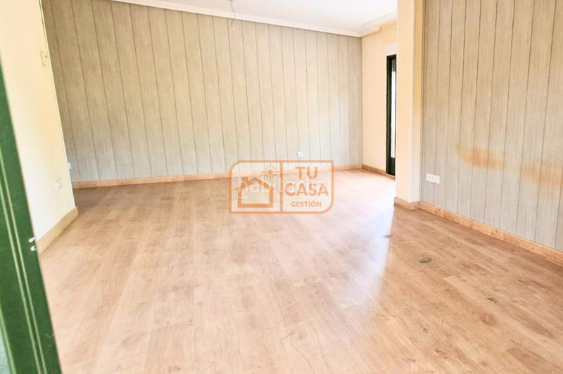 Foto 54d3ed70-d051-434f-b79d-e7377870d7d0. Pis amb calefacció aparcament a Zona Norte - Hospital - Urbanizaciones Plasencia