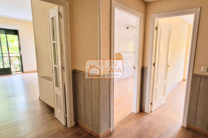 Foto ac0bbddc-7f3b-47ee-8204-2ff7d68e7bc2. Pis amb calefacció aparcament a Zona Norte - Hospital - Urbanizaciones Plasencia