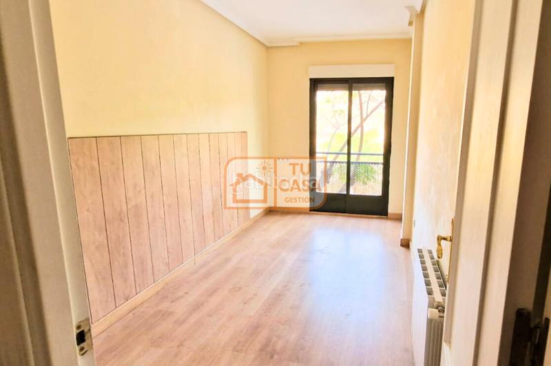 Foto b89c639c-6ac7-429a-b539-076978c8f647. Pis amb calefacció aparcament a Zona Norte - Hospital - Urbanizaciones Plasencia