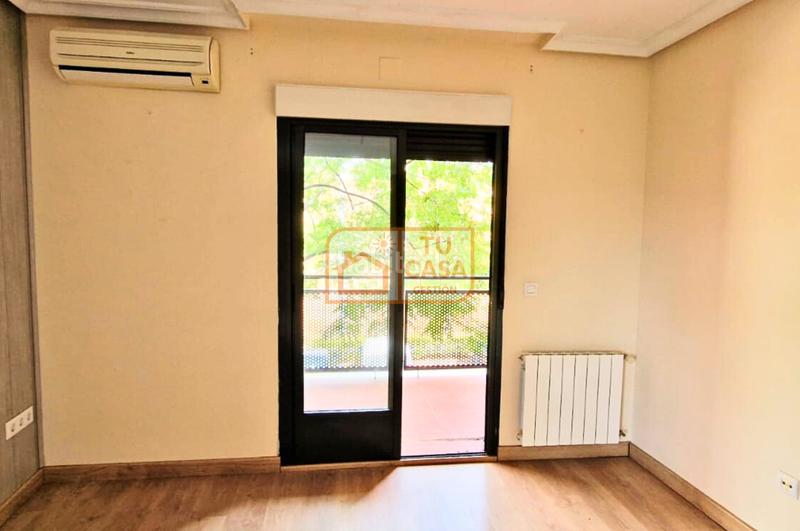 Foto ffa8a96d-6d75-420d-8fb4-e1a92a921918. Pis amb calefacció aparcament a Zona Norte - Hospital - Urbanizaciones Plasencia