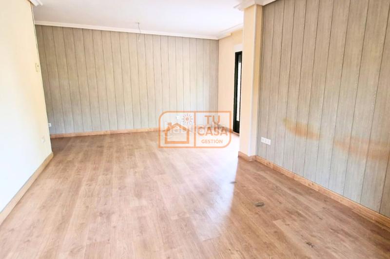 Foto 11d3fbd1-d1d2-47ed-b6b7-4b8f3e520c29. Etagenwohnung mit heizung parking in Zona Norte - Hospital - Urbanizaciones Plasencia