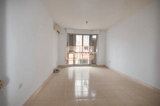 Pis a Avenida de la constitución 14. Venta de piso en avenida de la constitución, cáceres