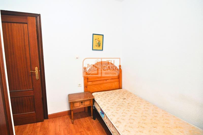 Foto 97ccb01b-c1d0-4ab4-aa11-9fa6e5a87442. Appartamento in calle clavellinas 13 in Casco Antiguo Cáceres