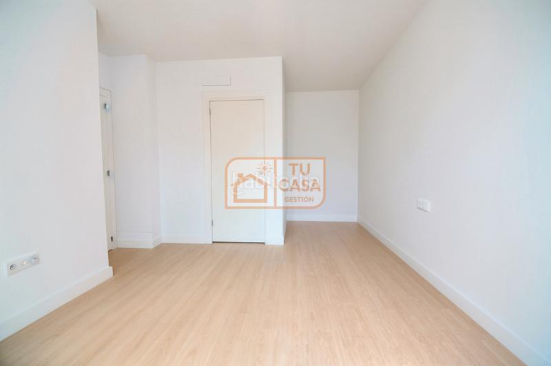 Foto cc57882f-e9ec-4bcc-8625-dc14bd115c63. Maison jumelée avec chauffage parking dans Montesol - Mejostilla Cáceres