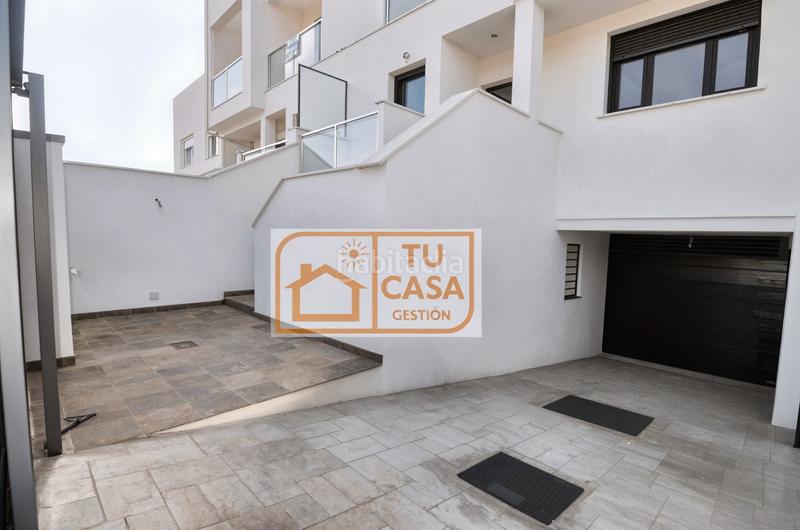Foto d79c8ce1-2eb2-4995-b3b9-ececa5c3f3cd. Maison jumelée avec chauffage parking dans Montesol - Mejostilla Cáceres