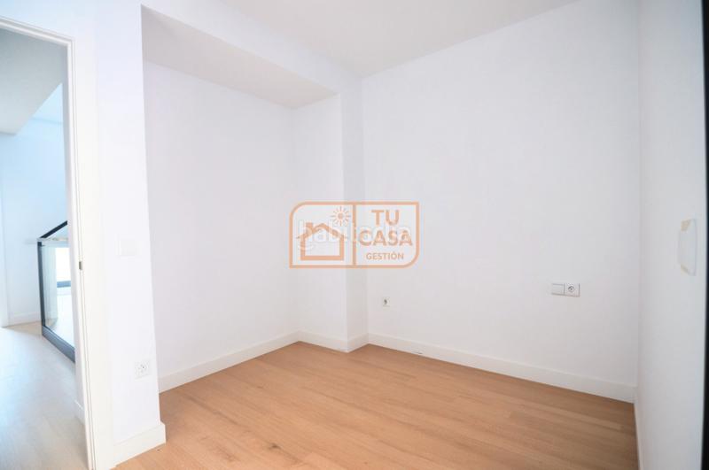 Foto fa7eeb13-d7b6-441a-8138-91d6ec6957f4. Maison jumelée avec chauffage parking dans Montesol - Mejostilla Cáceres