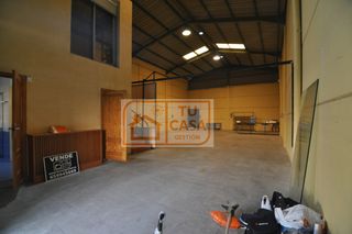 Fabrikhalle  Calle i. Venta de nave industrial en el polígono de malpartida de cáceres
