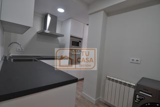 Lloguer Pis  Calle abilio rodríguez rosillo 1. Alquiler de vivienda en pleno centro de cáceres, amueblada, refo