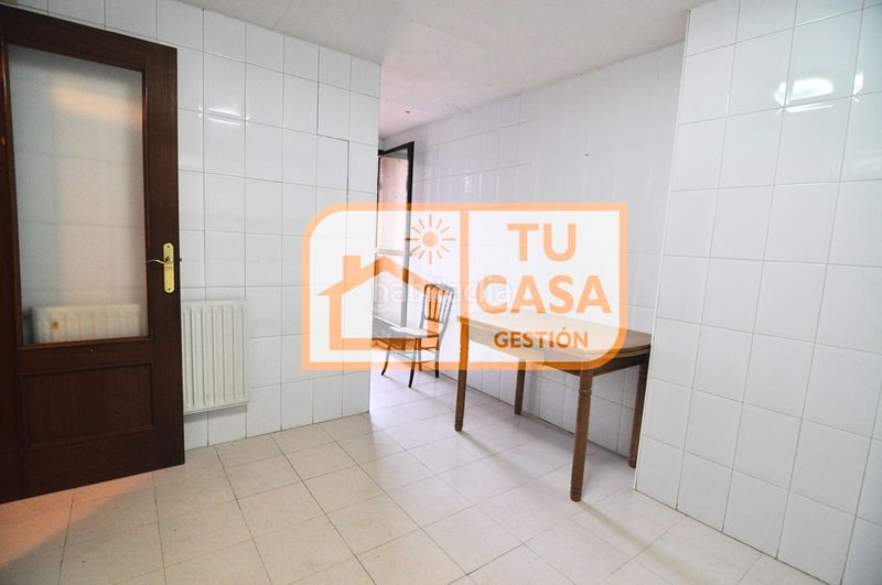 Foto c4ec27a2-8921-4c01-9291-276b326e6a9e. Pis amb calefacció a Centro Cáceres