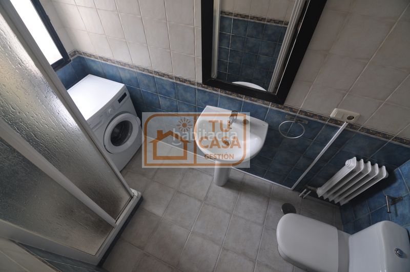 Foto 10041379-7189-4d84-9a7e-d822332d5437. Alquiler piso alquiler de apartamento amueblado recién pintado en el Casco Antiguo en Cáceres