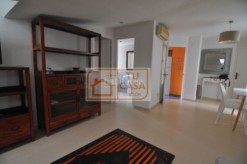 Foto 84e6ab02-cfad-4f55-a958-edd9b89b95ee. Alquiler piso alquiler de apartamento amueblado recién pintado en el Casco Antiguo en Cáceres