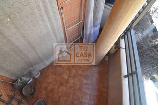 Rent Flat  Calle león leal. Alquiler de piso de dos dormitorios. a un minuto de la cruz