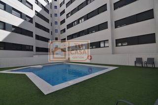 Location Appartement  Calle maría auxiliadora 3. Alquiler de un estupendo apartamento amueblado junto al rodeo co