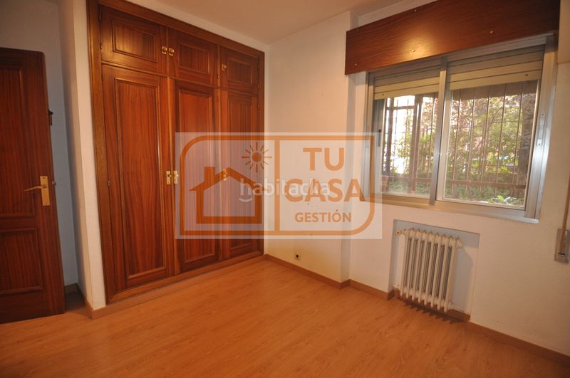 Foto 0ff15538-6334-4452-a8f2-f9631867324b. Pis amb calefacció aparcament piscina a Fuente del Berro Madrid