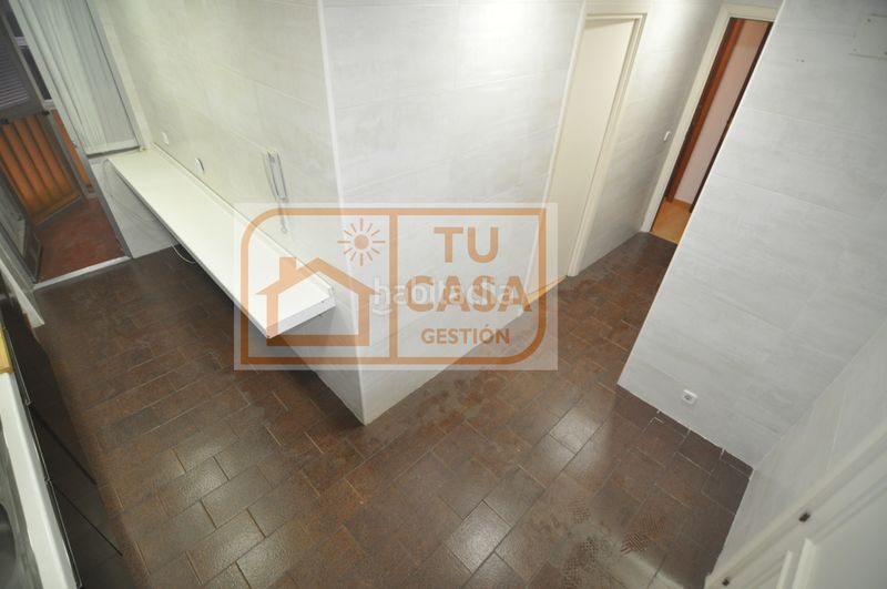 Foto 929870c8-b586-4379-9856-68f443a1ff7e. Pis amb calefacció aparcament piscina a Fuente del Berro Madrid