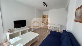 Miete Etagenwohnung  Calle obispo segura sáez. Alquiler de piso de tres habitaciones en el centro