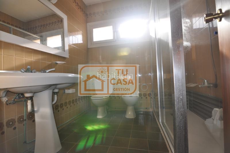 Foto 4cde46ba-ee51-44a5-84c0-b1d6765035d6. Chalet with fireplace heating parking pool in Campus Universitario Cáceres