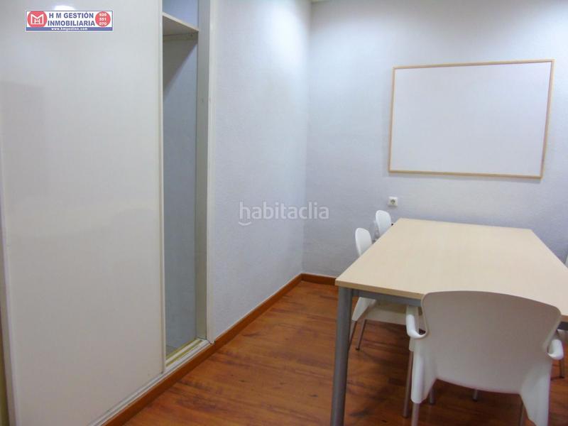 Foto fb61b5fb-1040-48a4-8f2e-35bb6f73bf34. Miete büro in Alcázar de San Juan
