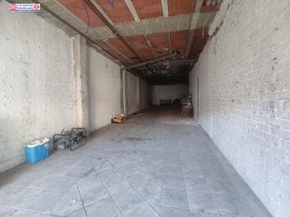 Local Comercial a Alcázar de San Juan. Local comercial de 135 m2 ubicado junto a avda de la constitució