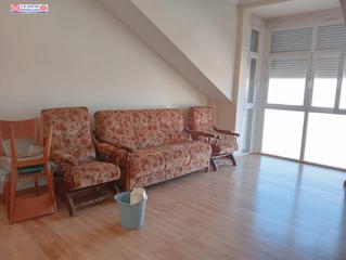 Pis a Alcázar de San Juan. Atico a estrenar de tres dormitorios y dos baños junto a mercado