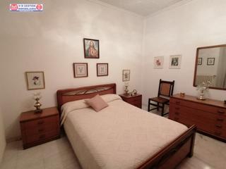 Local Comercial a Alcázar de San Juan. Local de 40 metros sobre parcela de 66 metros y vivienda