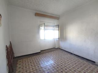 Haus in Alcázar de San Juan. Casa a reformar con 9 m de fachada y 71 m2 de parcela ubicada pr