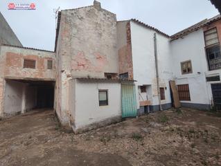 Haus in Alcázar de San Juan. Dos casas en parcela de 500 metros con 16 metros de fachada