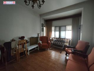 Edifici a Herencia. Edificio para reformar de 4 apartamentos y acceso desde dos call