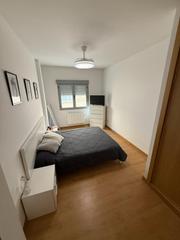 Miete Etagenwohnung in Herencia. Excelente vivienda seminueva y amueblada con 2 dormitorios, 2 ba