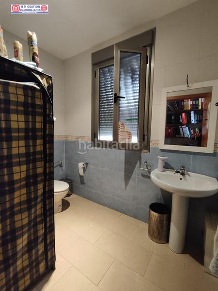 Foto 1739b8f2-cc8d-438c-8b77-9440c02df208. Büro mit heizung in Alcázar de San Juan