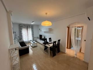 Location Appartement à Alcázar de San Juan. Piso de dos dormitorios totalmente amueblado, dos baños, terraza