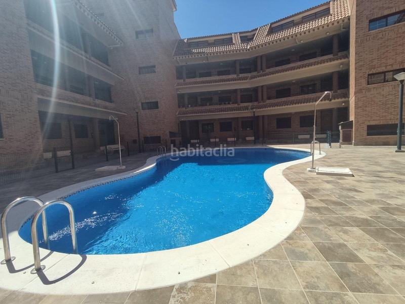Foto 68e9c787-e2c9-4672-91b3-25d1da000637. Alquiler piso  de dos dormitorios totalmente amueblado, dos baños, terraza y piscina comunitaria en Alcázar de San Juan