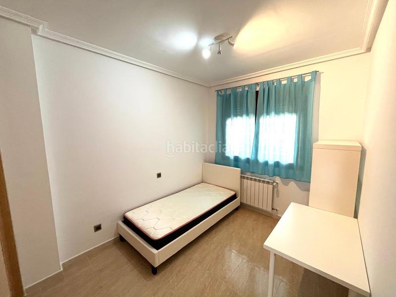 Foto 6bdbf206-5c30-4f2a-85ed-47cd775dede7. Alquiler piso  de dos dormitorios totalmente amueblado, dos baños, terraza y piscina comunitaria en Alcázar de San Juan