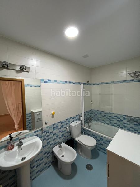 Foto 9d1c2151-2b11-4179-a853-bb56a0912d0a. Alquiler piso  de dos dormitorios totalmente amueblado, dos baños, terraza y piscina comunitaria en Alcázar de San Juan