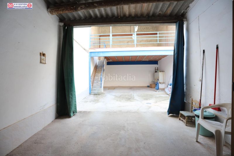 Foto 0ffaf4af-82d6-4a15-9581-d163a0111880. Casa amplia casa en esquina con patio y garaje junto a aguas de alcázar en Alcázar de San Juan