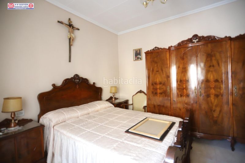 Foto 31814ecd-07df-4231-99b1-1f3723608db2. Casa amplia casa en esquina con patio y garaje junto a aguas de alcázar en Alcázar de San Juan