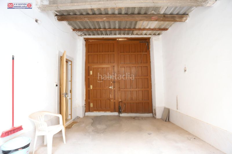 Foto 3eac34d4-6f40-495d-9aa4-2074ea28c1a4. Casa amplia casa en esquina con patio y garaje junto a aguas de alcázar en Alcázar de San Juan