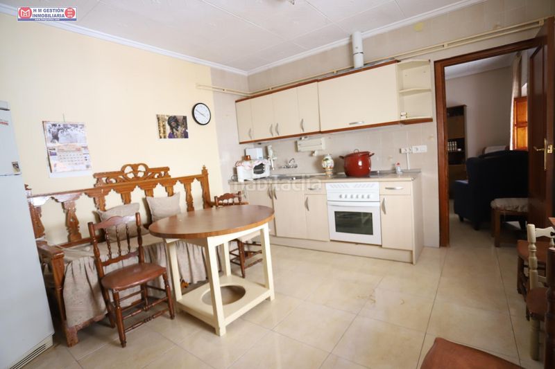 Foto 65c47cf8-9969-461b-a4ff-05499838c1c2. Casa amplia casa en esquina con patio y garaje junto a aguas de alcázar en Alcázar de San Juan