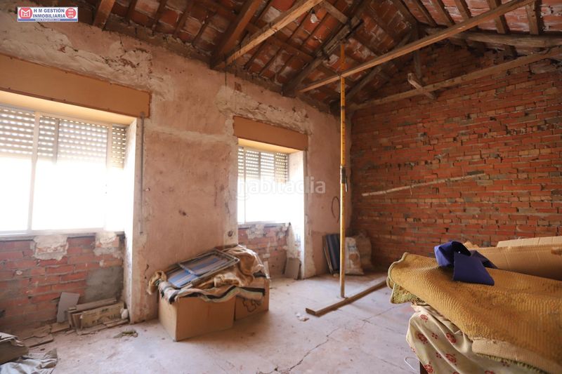 Foto 78a04950-ae70-4c24-8566-bdb8016ac120. Casa amplia casa en esquina con patio y garaje junto a aguas de alcázar en Alcázar de San Juan
