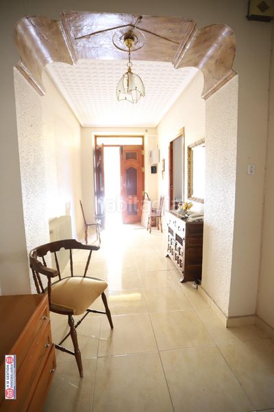 Foto a1658f8c-c852-46eb-963b-d3f91667354e. Casa amplia casa en esquina con patio y garaje junto a aguas de alcázar en Alcázar de San Juan
