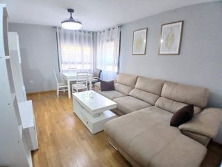 Location Appartement à Alcázar de San Juan. Amplio y luminoso piso en alcázar de san juan por 850 ideal para
