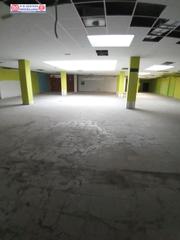 Local commercial à Tomelloso. Local comercial de 1079 m2 y  plazas de garaje