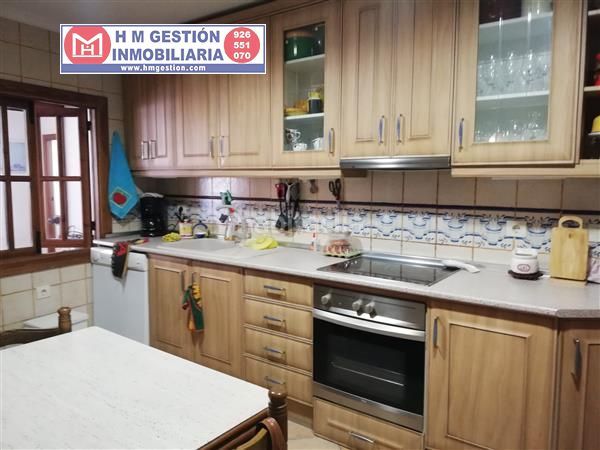 Foto f2a29b48-fb7b-4455-893f-a59753122297. Casa a Herencia
