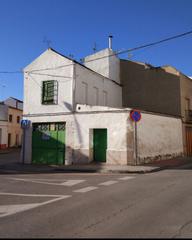 Haus in Alcázar de San Juan. Casa en esquina para reformar, ideal para vivienda y local