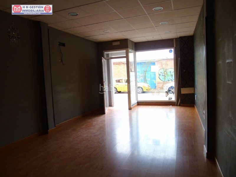 Foto ade84344-eb6f-4800-b473-57551094973d. Casa  en planta baja con local comercial mas salon , baño un dormitorioy en planta primera dos dormitorios y un baño , consultenos en Alcázar de San Juan