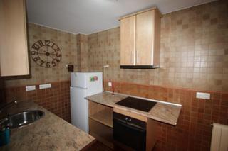 Pis  Calle comendador. 3 habitaciones, seminuevo, cntrico, opcin de cochera mismo edi